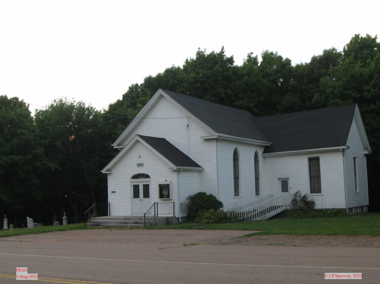 PE103 Freetown United Church, Freetown PE, taken 03-Aug-2012 © 2022 JR Spurway