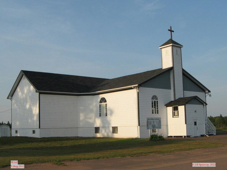 PE142 eglise St Philippe et St Jacques catholique (Catholic), Baie Egmont PE, taken 05-Aug-2012 © 2022 JR Spurway PE142 eglise St Philippe et St Jacques catholique (Catholic), Baie Egmont PE, taken 05-Aug-2012 © 2022 JR Spurway