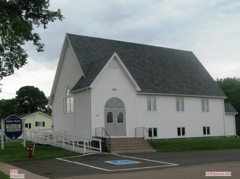 PE208 Georgetown Baptist Church, Georgetown PE, taken 30-Jul-2013 © 2022 JR Spurway