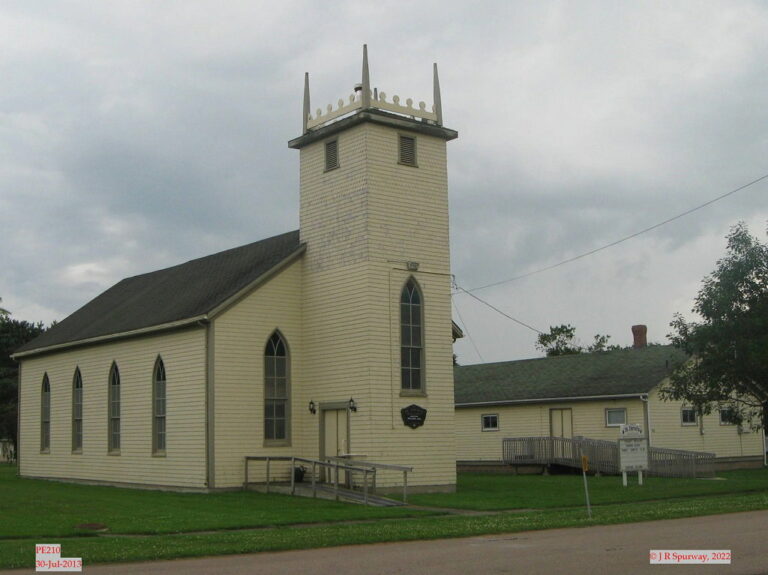 PE210 St David United Church, Georgetown PE, taken 30-Jul-2013 © 2022 JR Spurway