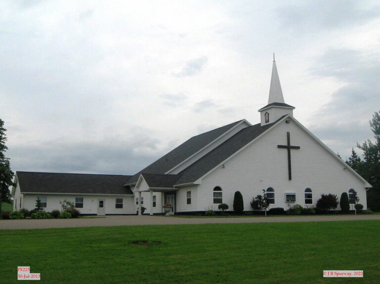 PE225 Kingsboro Baptist Church, Kingsboro PE, taken 30-Jul-2013 © 2022 JR Spurway